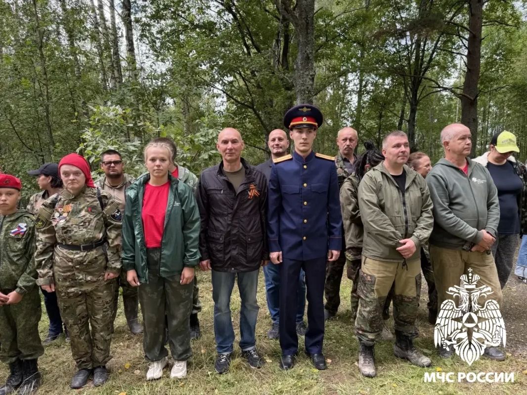 По пути Героя. В Великом Новгороде прошел военно-исторический поисково-мемориальный маршрут «Дорогой героев» по местам боевых сражений на территории Новгородской области По пути Героя. В Великом Новгороде прошел военно-исторический поисково-мемориальный маршрут «Дорогой героев» по местам боевых сражений на территории Новгородской области