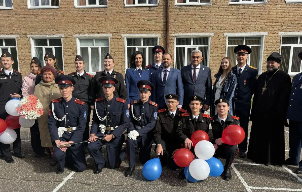 Прокуроры городов и районов приняли активное участие в мероприятиях, приуроченных ко Дню знаний Прокуроры городов и районов приняли активное участие в мероприятиях, приуроченных ко Дню знаний
