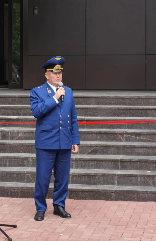Сегодня прокуратура Республики Коми отмечает 104-ю годовщину со дня своего образования Сегодня прокуратура Республики Коми отмечает 104-ю годовщину со дня своего образования