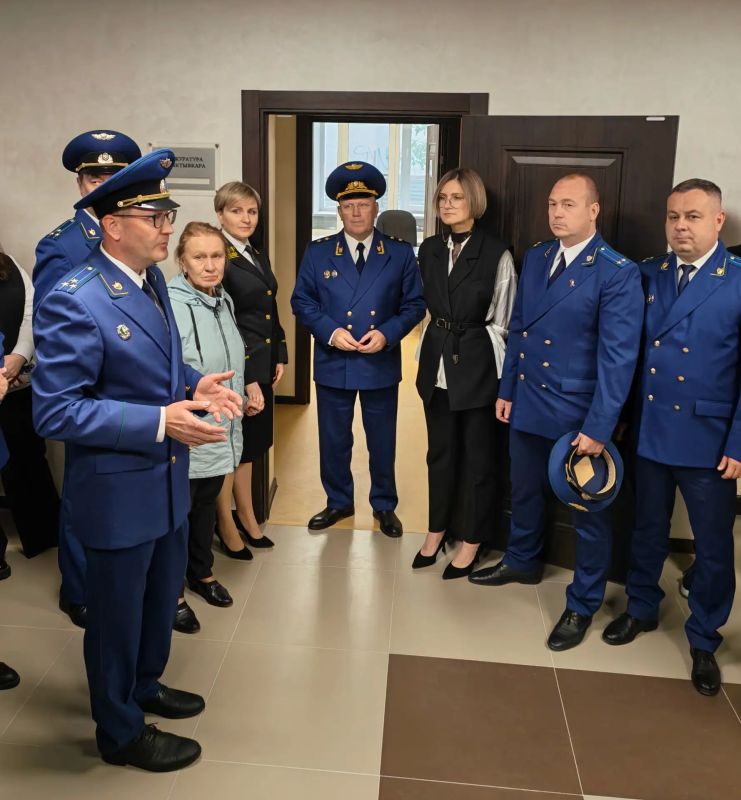 Сегодня прокуратура Республики Коми отмечает 104-ю годовщину со дня своего образования Сегодня прокуратура Республики Коми отмечает 104-ю годовщину со дня своего образования