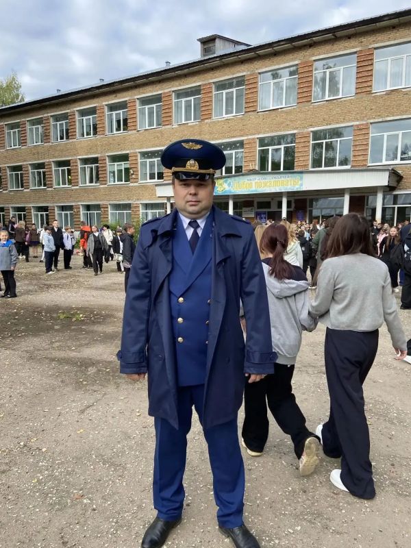 Прокуроры городов и районов приняли активное участие в мероприятиях, приуроченных ко Дню знаний Прокуроры городов и районов приняли активное участие в мероприятиях, приуроченных ко Дню знаний