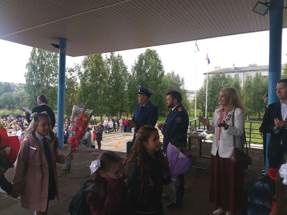 Прокуроры городов и районов приняли активное участие в мероприятиях, приуроченных ко Дню знаний Прокуроры городов и районов приняли активное участие в мероприятиях, приуроченных ко Дню знаний