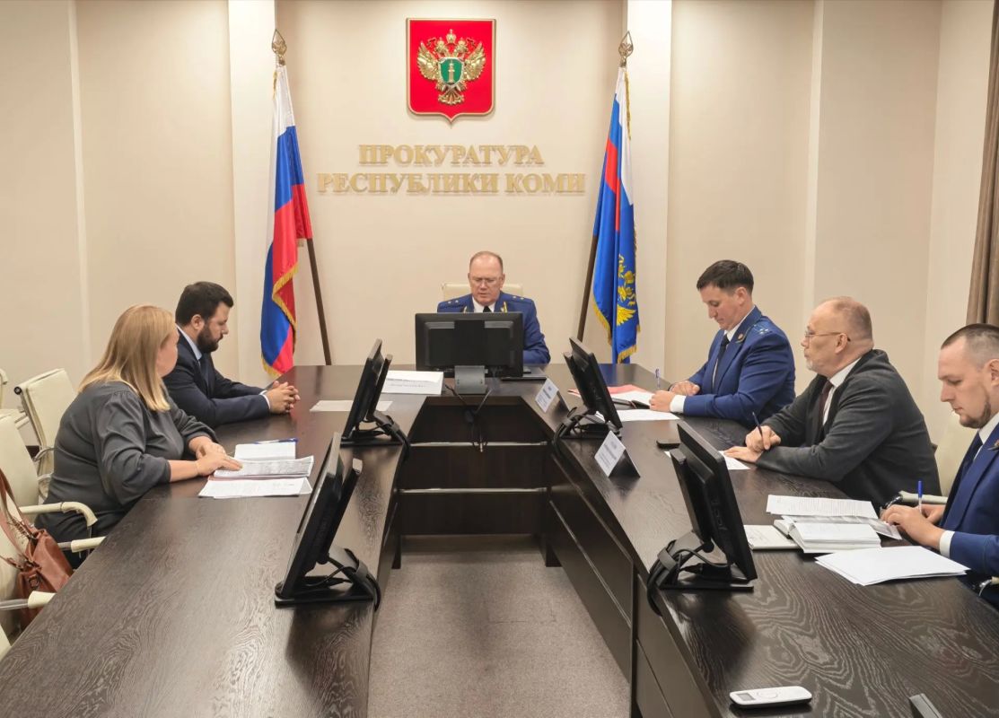 В рамках Всероссийского дня приема предпринимателей 1 сентября 2026 года прокурор Республики Коми Николай Егоров встретился с представителями бизнес-сообщества В рамках Всероссийского дня приема предпринимателей 1 сентября 2026 года прокурор Республики Коми Николай Егоров встретился с представителями бизнес-сообщества