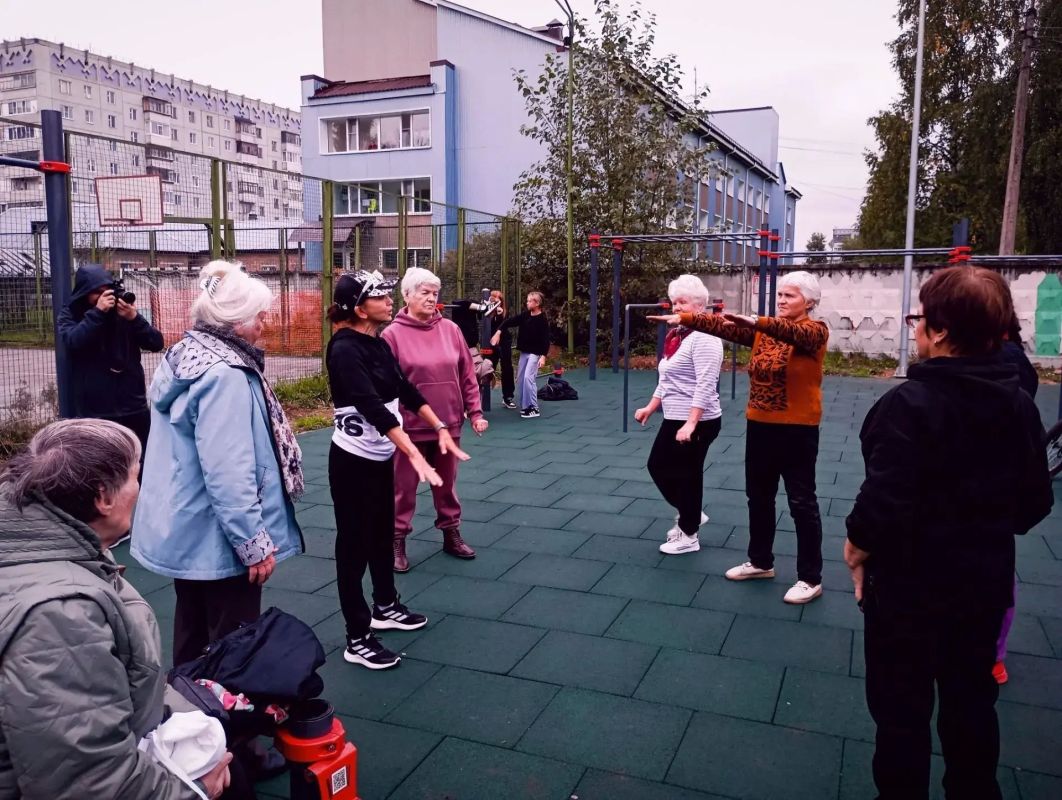 Максим Мартышин: Сегодня в Сыктывкаре заработали шесть новых спортивных зон Максим Мартышин: Сегодня в Сыктывкаре заработали шесть новых спортивных зон