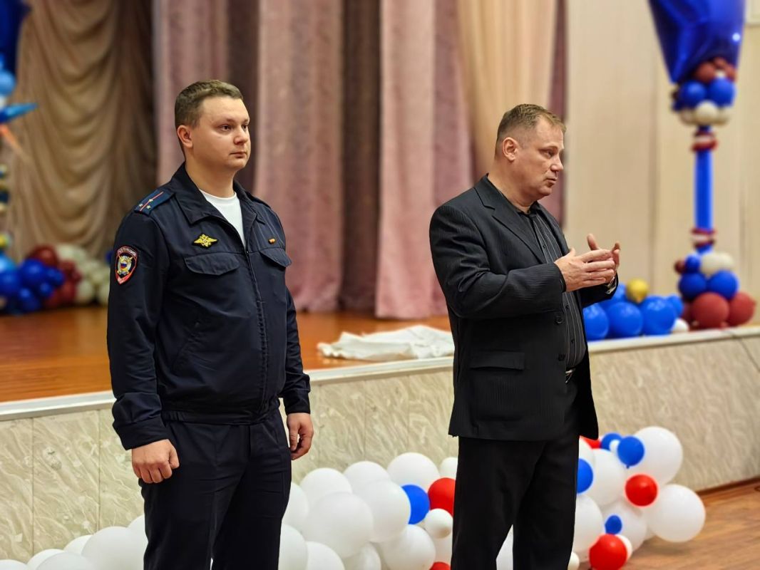 В День солидарности в борьбе с терроризмом полицейские Воркуты рассказали кадетам о трагедии в Беслане В День солидарности в борьбе с терроризмом полицейские Воркуты рассказали кадетам о трагедии в Беслане