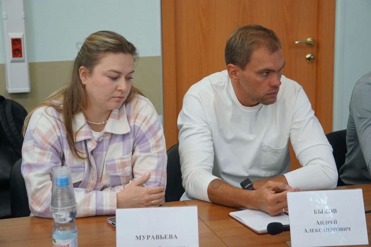 Максим Мартышин: Вчера на базе Общественной приёмной Главы Республики Коми состоялся Штаб общественной поддержки «Команда Республики Коми» Максим Мартышин: Вчера на базе Общественной приёмной Главы Республики Коми состоялся Штаб общественной поддержки «Команда Республики Коми»