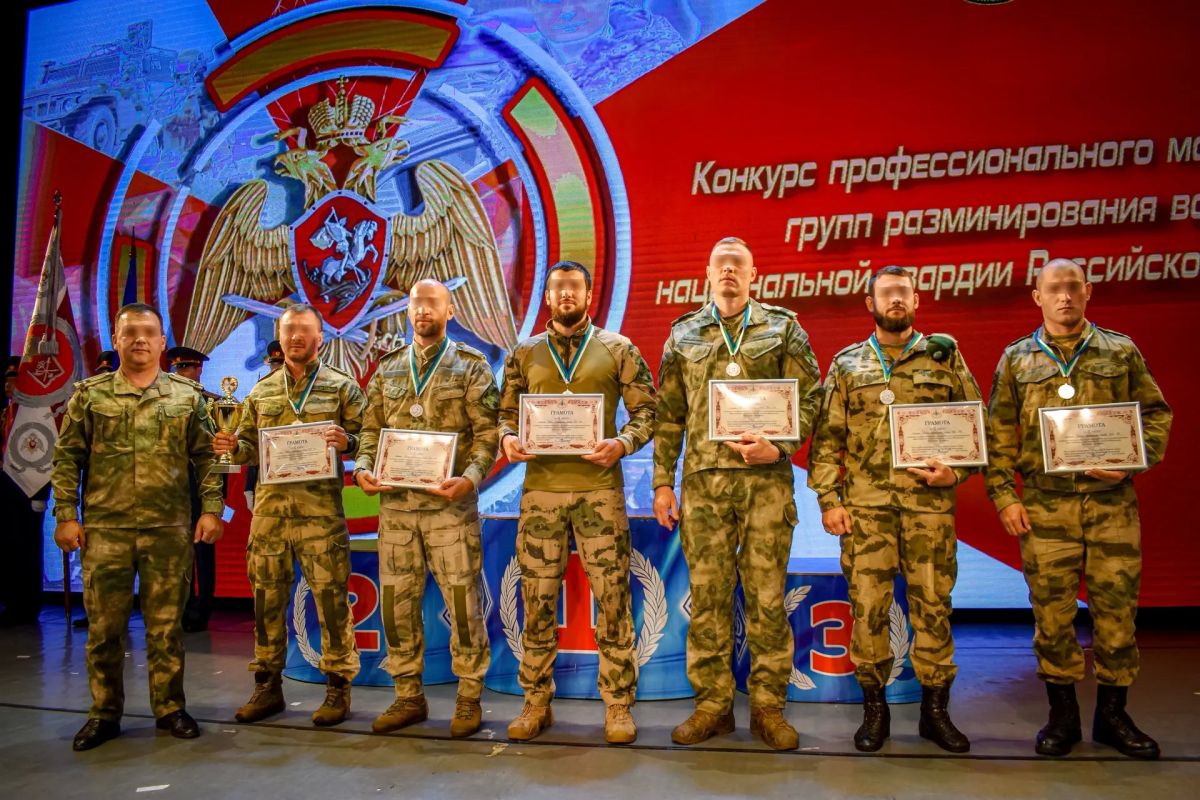 Петербургский взрывотехник-росгвардеец завоевал «серебро» на конкурсе групп разминирования Росгвардии Петербургский взрывотехник-росгвардеец завоевал «серебро» на конкурсе групп разминирования Росгвардии
