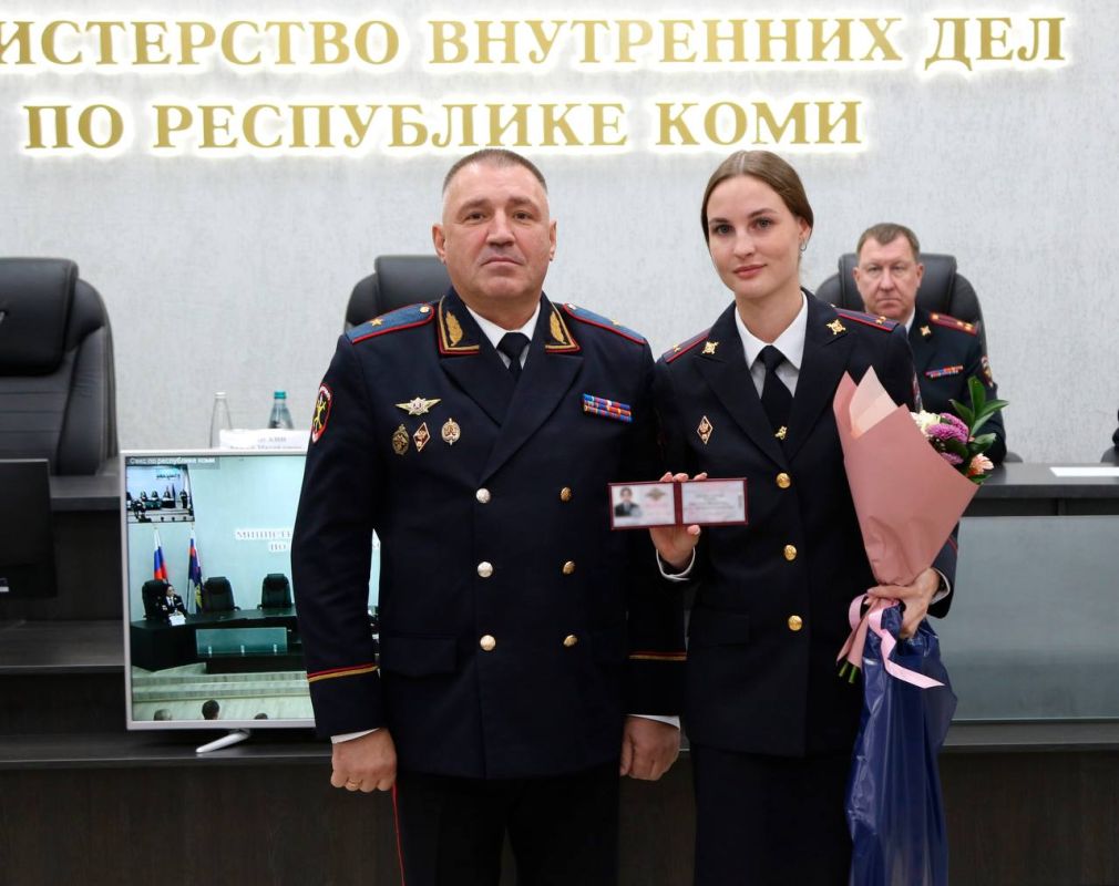 Андрей Сицский встретился с выпускниками ведомственных вузов 2026 года Андрей Сицский встретился с выпускниками ведомственных вузов 2026 года