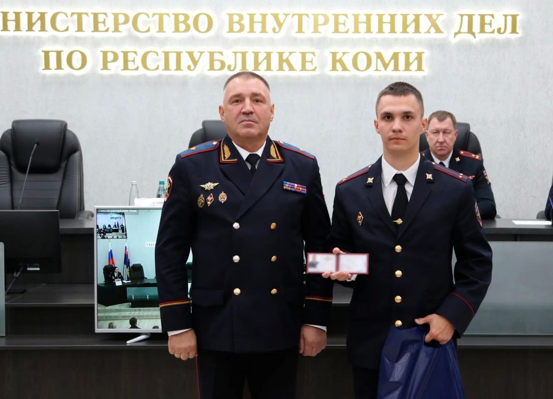 Андрей Сицский встретился с выпускниками ведомственных вузов 2026 года Андрей Сицский встретился с выпускниками ведомственных вузов 2026 года