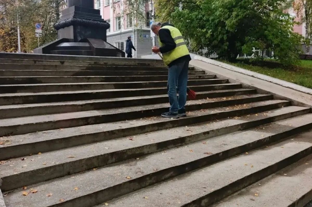 Максим Мартышин: Коммунальные службы продолжают работу каждый день - и в тепло, и в прохладу Максим Мартышин: Коммунальные службы продолжают работу каждый день - и в тепло, и в прохладу