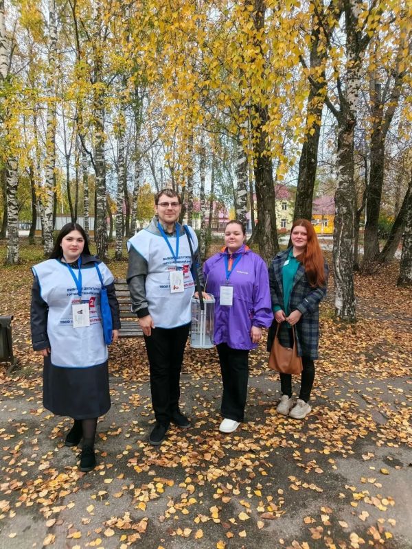 На избирательных участках Коми работают волонтёры На избирательных участках Коми работают волонтёры