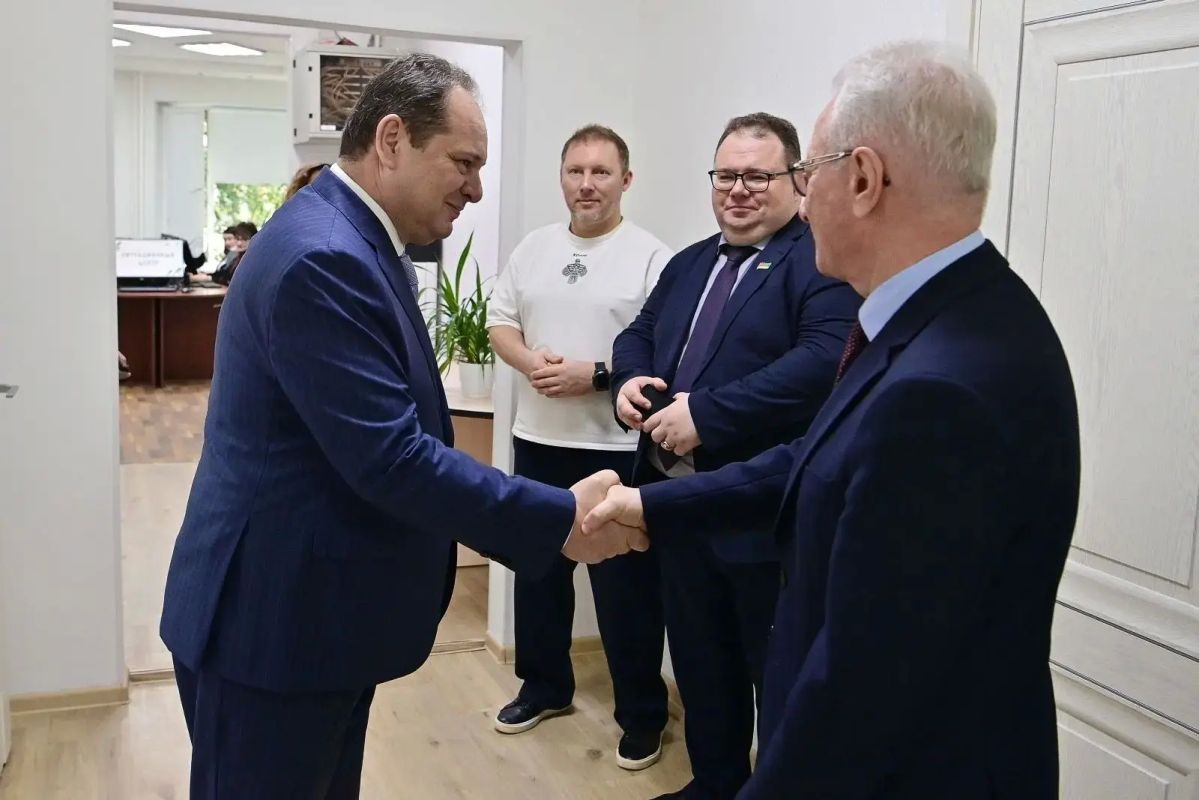 Глава Республики Коми Ростислав Гольдштейн посетил Центр общественного наблюдения Глава Республики Коми Ростислав Гольдштейн посетил Центр общественного наблюдения
