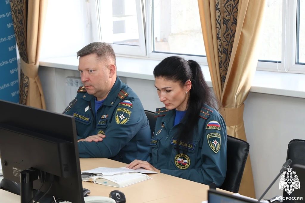 Подкрепляем готовность. Главное управление МЧС России по Республике Коми приняло участие в командно-штабном учении среди территориальных органов МЧС России по Северо-Западному федеральному округу по отработке вопросов... Подкрепляем готовность. Главное управление МЧС России по Республике Коми приняло участие в командно-штабном учении среди территориальных органов МЧС России по Северо-Западному федеральному округу по отработке вопросов...