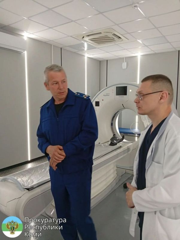 Прокурор Эжвинского района г. Сыктывкара Евгений Макаров посетил модуль приемно-диагностического отделения районной больницы Прокурор Эжвинского района г. Сыктывкара Евгений Макаров посетил модуль приемно-диагностического отделения районной больницы