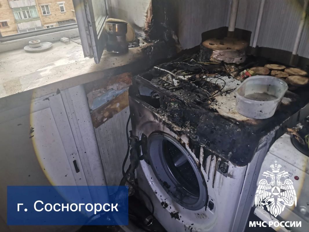 За #ДежурныеСутки огнеборцы Республики Коми ликвидировали 4 возгорания, на которых спасены 9 человек За #ДежурныеСутки огнеборцы Республики Коми ликвидировали 4 возгорания, на которых спасены 9 человек