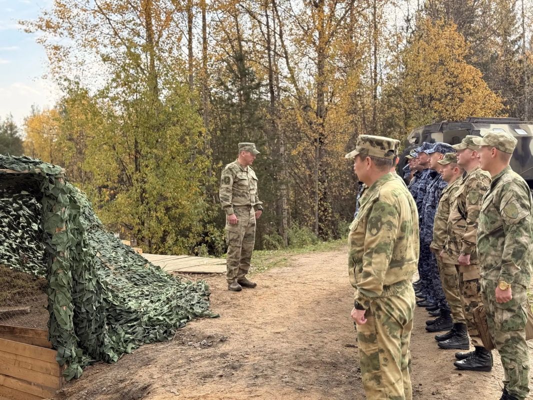 В Сыктывкаре под руководством заместителя командующего Северо-Западным округом Росгвардии по вооружению – начальника техники и вооружения генерал-майора Альмира Иматдинова состоялся учебно-методический сбор начальников... В Сыктывкаре под руководством заместителя командующего Северо-Западным округом Росгвардии по вооружению – начальника техники и вооружения генерал-майора Альмира Иматдинова состоялся учебно-методический сбор начальников...