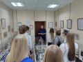 Сотрудники следственного управления провели занятие с выпускниками профильного кадетского класса