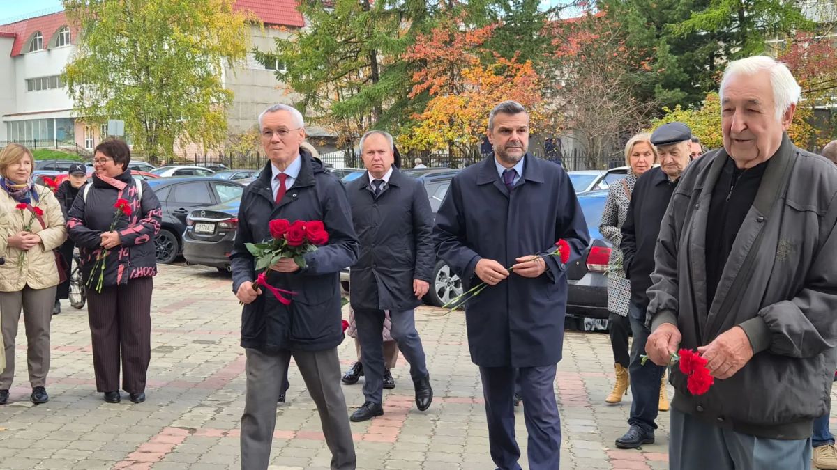 Максим Мартышин: Сегодня исполняется 102 года со дня рождения Ивана Павловича Морозова Максим Мартышин: Сегодня исполняется 102 года со дня рождения Ивана Павловича Морозова