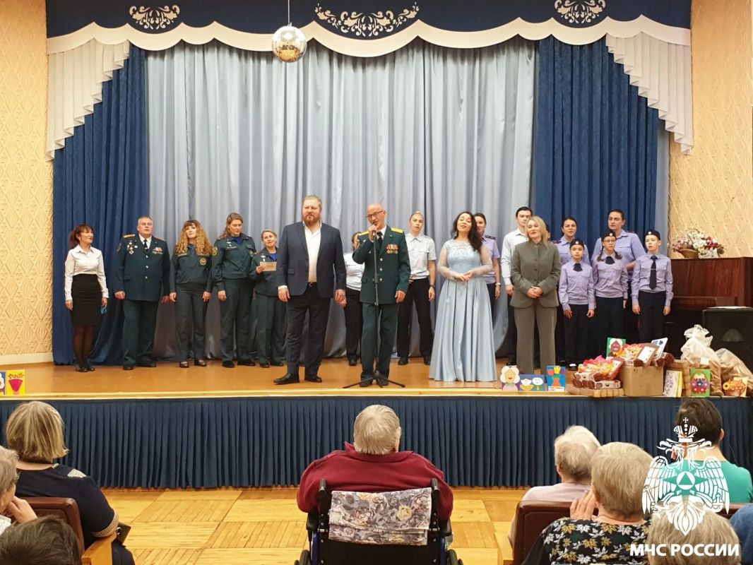 Нашим бабушкам, дедушкам и родителям посвящается Нашим бабушкам, дедушкам и родителям посвящается