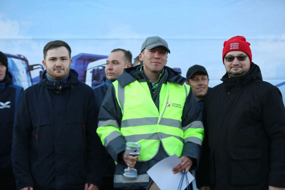 Максим Мартышин: Сегодня на Театральной площади определили лучших водителей Сыктывкара Максим Мартышин: Сегодня на Театральной площади определили лучших водителей Сыктывкара