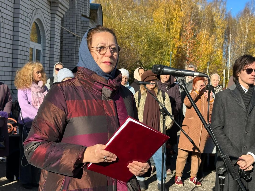 В Республике Коми открыли бюсты Святителю Луке Крымскому и Страстотерпцу Николаю II В Республике Коми открыли бюсты Святителю Луке Крымскому и Страстотерпцу Николаю II