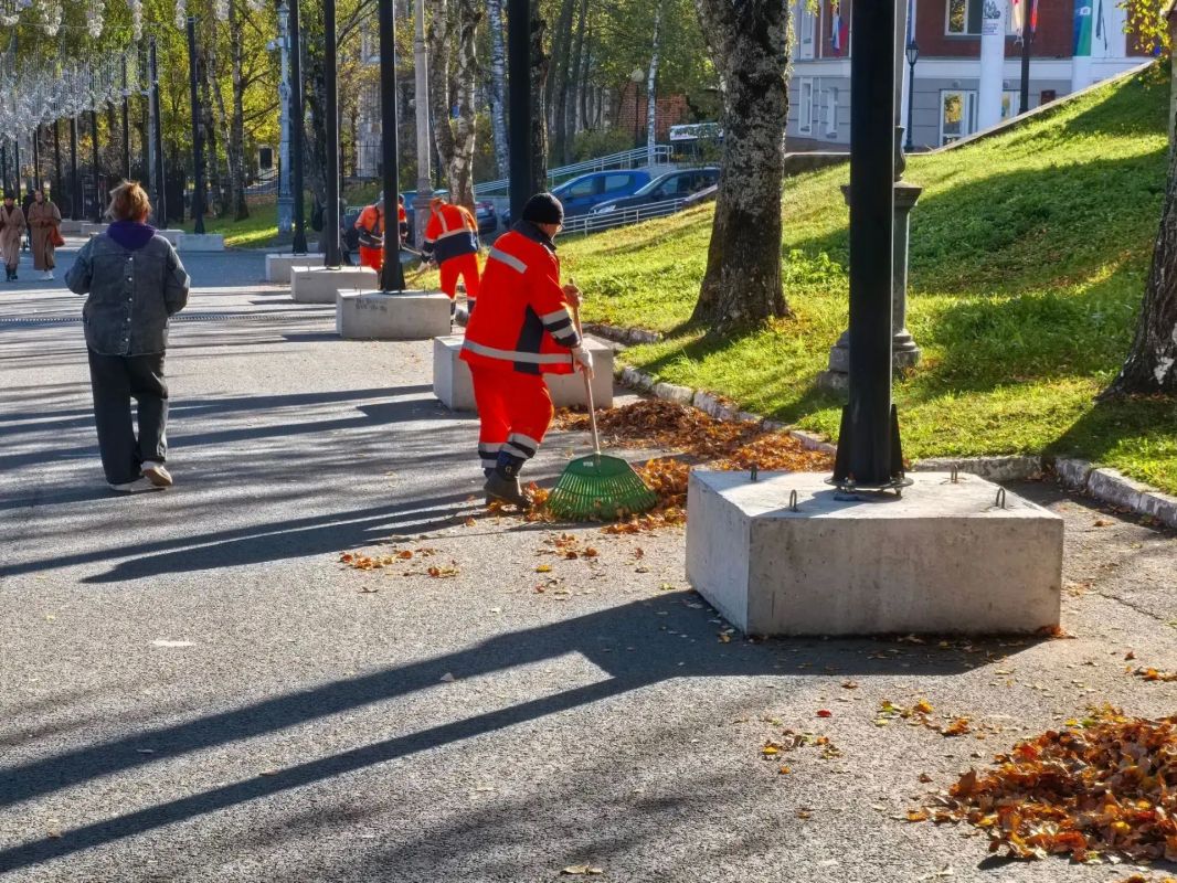 Максим Мартышин: Друзья, продолжаем держать курс на чистоту и порядок в нашем городе Максим Мартышин: Друзья, продолжаем держать курс на чистоту и порядок в нашем городе