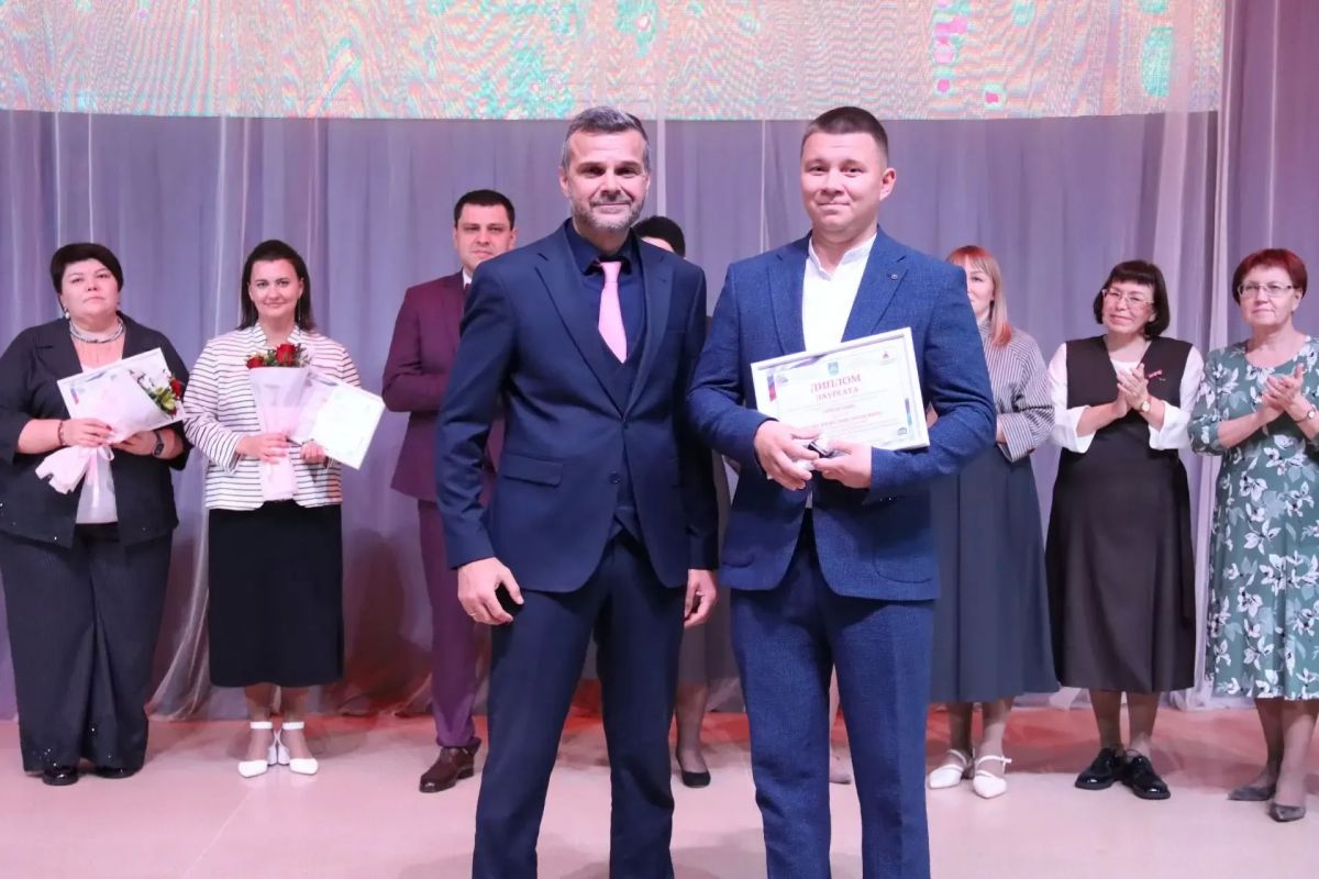 Максим Мартышин: Сегодня в концертном зале «Сыктывкар» было по-настоящему тепло Максим Мартышин: Сегодня в концертном зале «Сыктывкар» было по-настоящему тепло