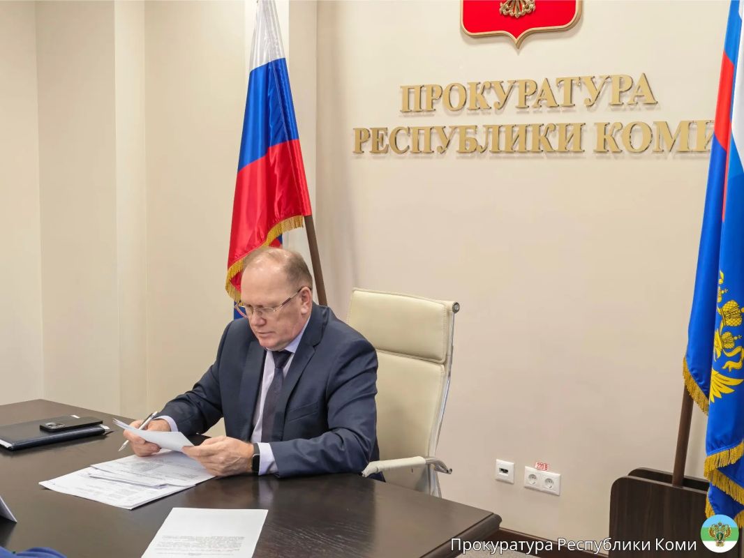 Сегодня прокурор Республики Коми Николай Егоров в рамках Всероссийского дня приема предпринимателей встретился с представителями бизнес-сообщества Сегодня прокурор Республики Коми Николай Егоров в рамках Всероссийского дня приема предпринимателей встретился с представителями бизнес-сообщества