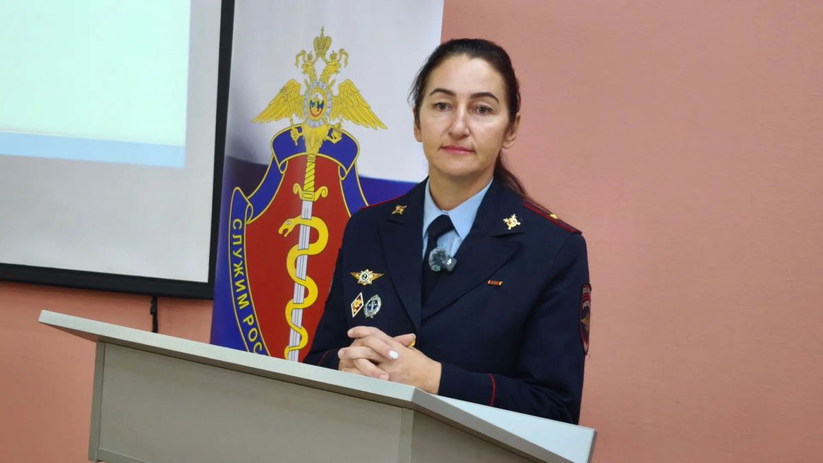 В Сыктывкаре в целях противодействия незаконному обороту наркотиков полицейские провели профилактическую беседу со студентами-иностранцами