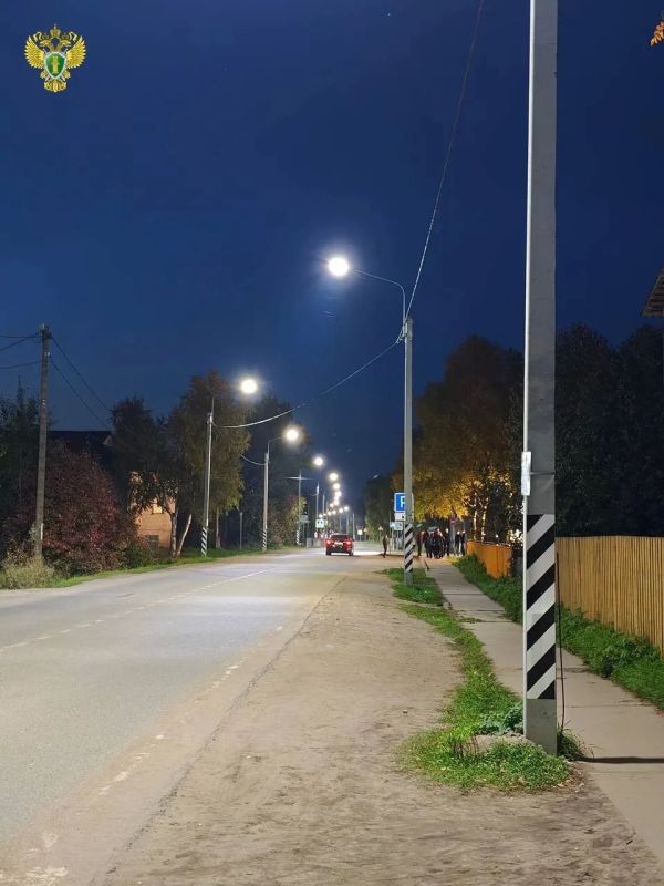 Полтора километра темноты на главной улице Ижмы остались в прошлом почти для четырех тысяч жителей села Полтора километра темноты на главной улице Ижмы остались в прошлом почти для четырех тысяч жителей села