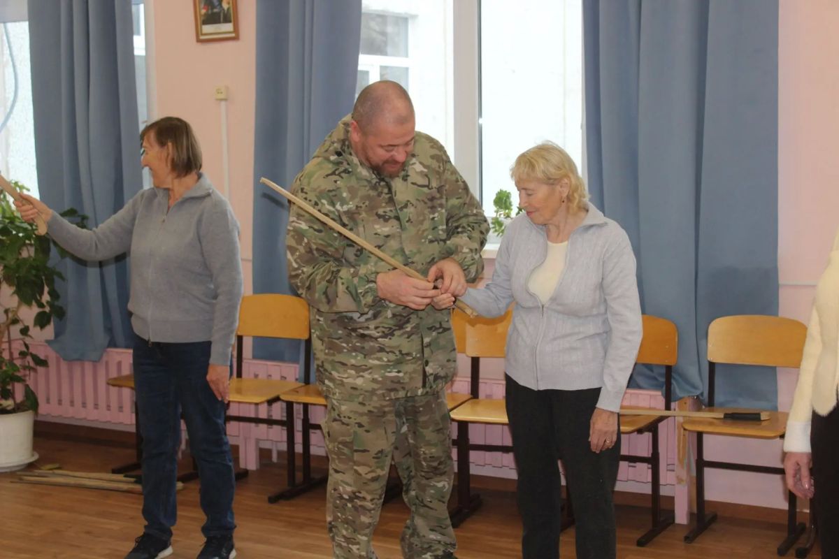 Максим Мартышин: В Центре «Достойное поколение» на улице Мира, 35 в Эжве стартовал новый цикл прикладных семинаров «Академия стойкости» Максим Мартышин: В Центре «Достойное поколение» на улице Мира, 35 в Эжве стартовал новый цикл прикладных семинаров «Академия стойкости»