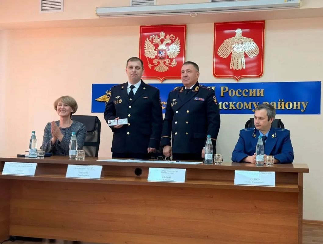 Андрей Сицский представил личному составу новых руководителей территориальных органов в Корткеросском и Усть-Куломском районах Андрей Сицский представил личному составу новых руководителей территориальных органов в Корткеросском и Усть-Куломском районах