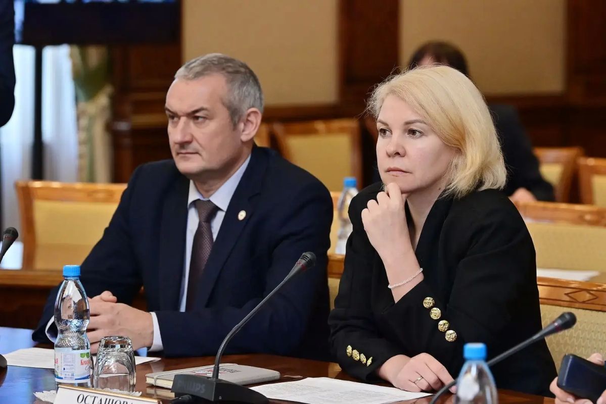 Ростислав Гольдштейн: Нужно заниматься здоровьем наших ветеранов и по возможности привлекать их к патриотическому воспитанию молодежи Ростислав Гольдштейн: Нужно заниматься здоровьем наших ветеранов и по возможности привлекать их к патриотическому воспитанию молодежи