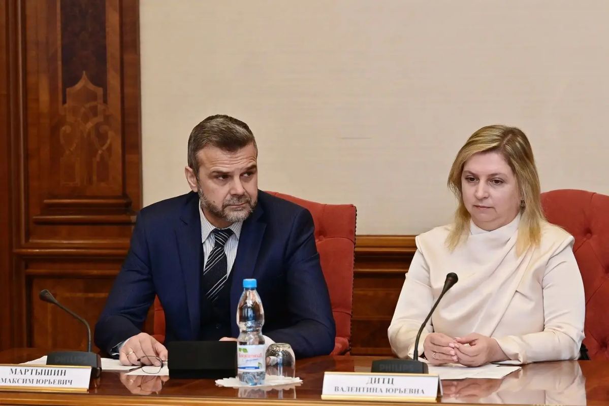 Ростислав Гольдштейн: Нужно заниматься здоровьем наших ветеранов и по возможности привлекать их к патриотическому воспитанию молодежи Ростислав Гольдштейн: Нужно заниматься здоровьем наших ветеранов и по возможности привлекать их к патриотическому воспитанию молодежи