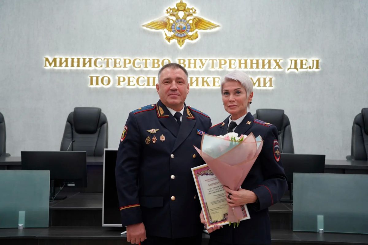 Андрей Сицский поздравил сотрудников службы дознания с профессиональным праздником Андрей Сицский поздравил сотрудников службы дознания с профессиональным праздником