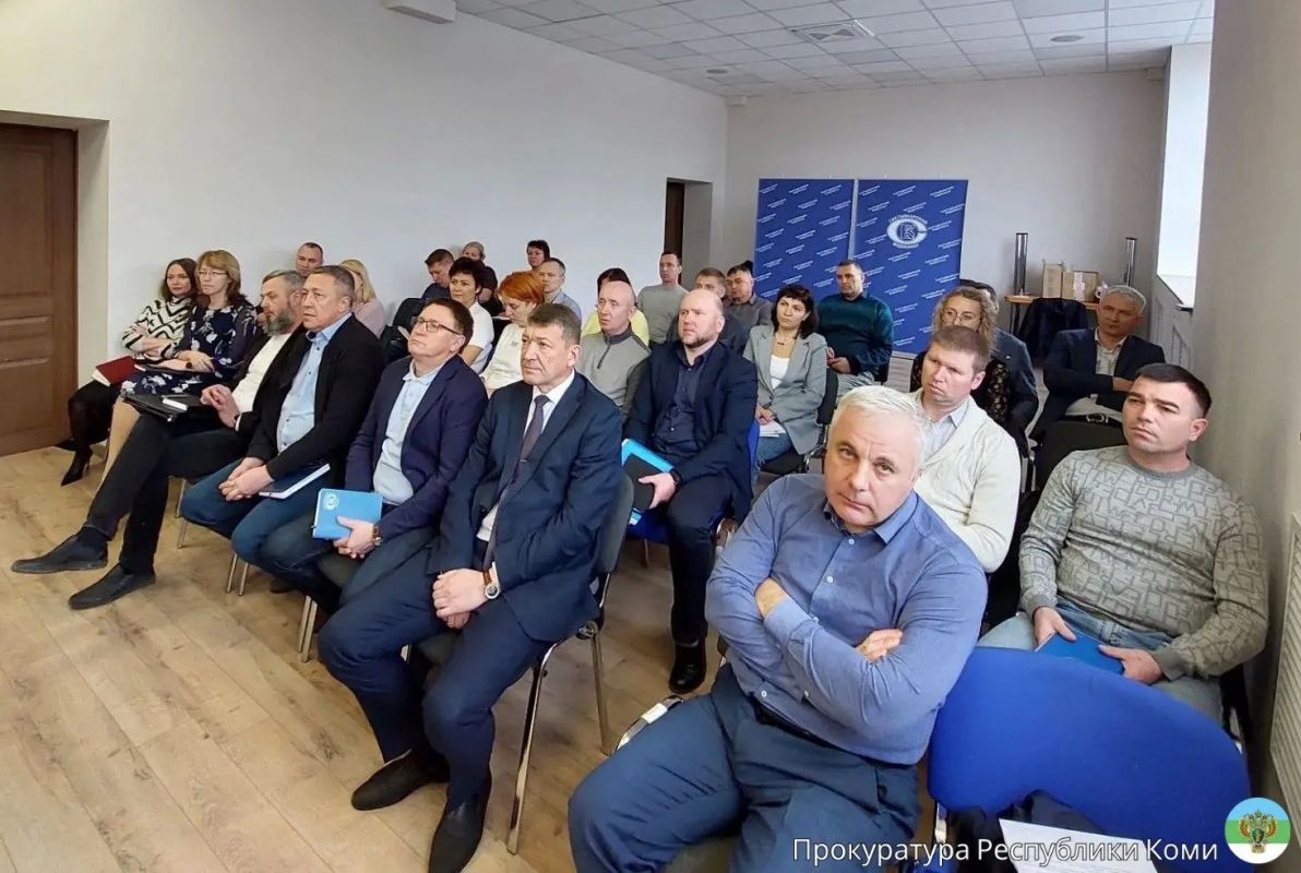 Прокурор г. Сыктывкара Павел Якимов провел лекцию в трудовом коллективе АО «Сыктывкарский водоканал» по вопросу противодействия дистанционному мошенничеству Прокурор г. Сыктывкара Павел Якимов провел лекцию в трудовом коллективе АО «Сыктывкарский водоканал» по вопросу противодействия дистанционному мошенничеству