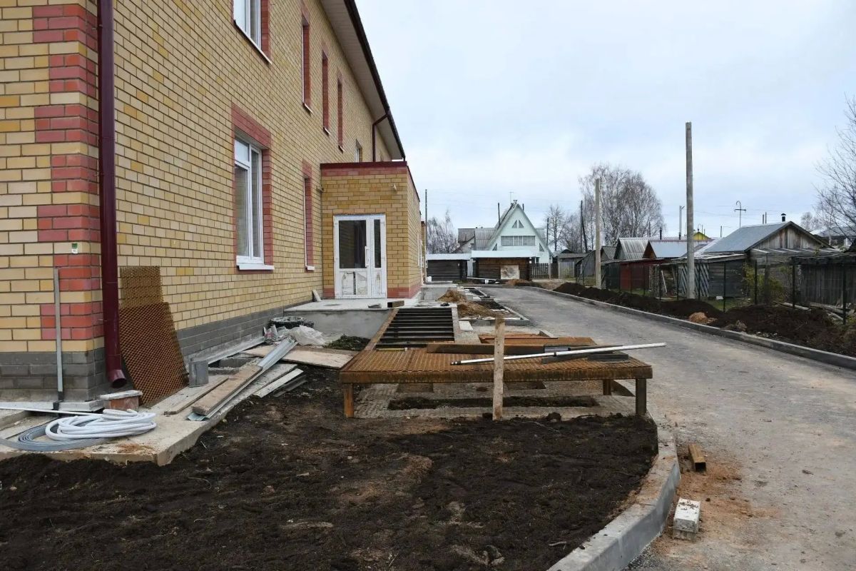 В детском саду №1 села Усть-Кулом продолжается строительство нового спально-игрового корпуса на 90 мест В детском саду №1 села Усть-Кулом продолжается строительство нового спально-игрового корпуса на 90 мест