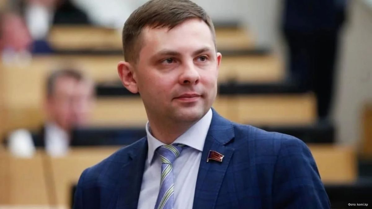 Экс-депутат Госдумы от КПРФ Олег Михайлов внесен в реестр террористов и экстремистов Росфинмониторинга, сообщили в ведомстве