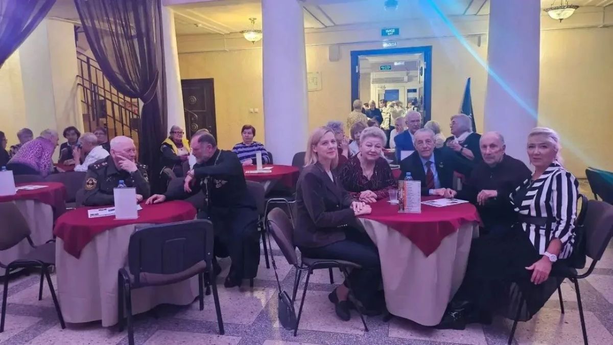 Максим Мартышин: Друзья, вчера в Сыктывкаре прошёл День белых журавлей - день памяти обо всех, кто не вернулся с полей сражений Максим Мартышин: Друзья, вчера в Сыктывкаре прошёл День белых журавлей - день памяти обо всех, кто не вернулся с полей сражений