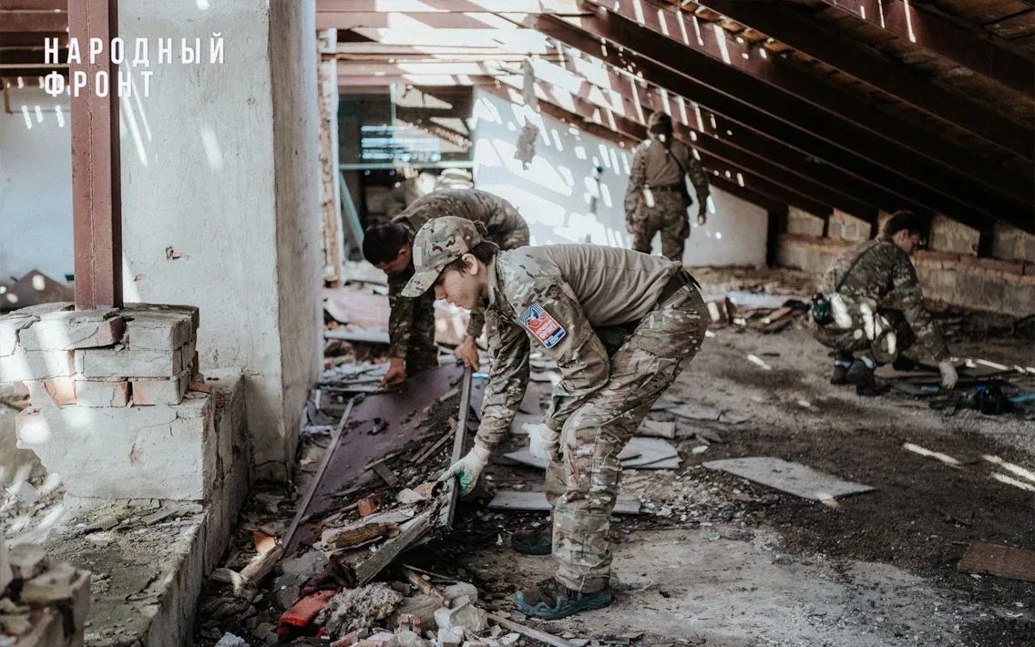Волонтёры из шести регионов завершили гуманитарную миссию в Ростовской области