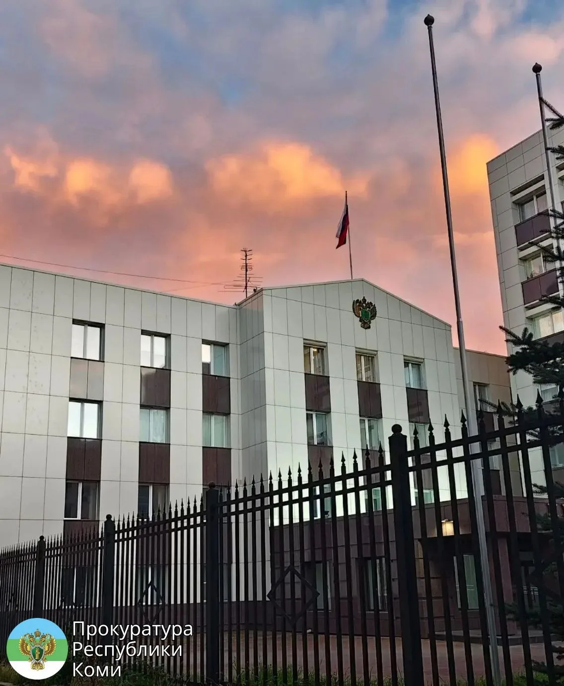 Верховный суд Республики Коми вынес приговор участникам банды, обвиняемым в убийствах, а также участии в устойчивой вооруженной группе и в совершаемых ею нападениях