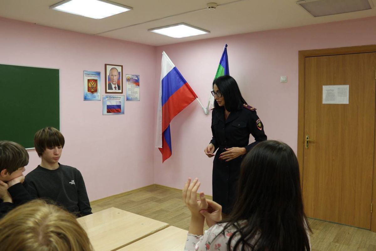 Женсовет полиции Сыктывкара организовал профилактическое мероприятие для подшефных воспитанников детдома №1 Женсовет полиции Сыктывкара организовал профилактическое мероприятие для подшефных воспитанников детдома №1