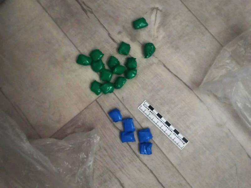 В Сыктывкаре полицейские задержали наркокурьера, планировавшего сбыт «синтетики» посредством 47 тайников-закладок