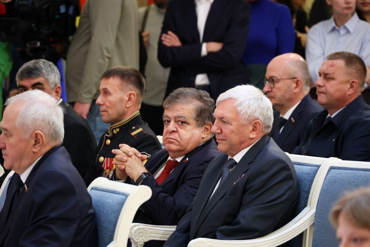 Владимир Джабаров: Принял участие в XIII торжественной церемоний награждения детей и подростков, проявивших мужество в экстремальных ситуациях и спасших человеческие жизни Владимир Джабаров: Принял участие в XIII торжественной церемоний награждения детей и подростков, проявивших мужество в экстремальных ситуациях и спасших человеческие жизни